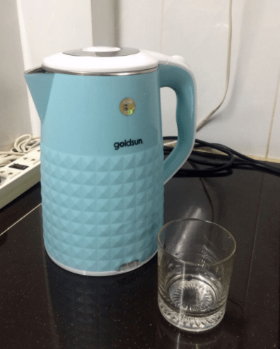 Ấm siêu tốc 1.8 Lít Goldsun GK-1182L2 1700W