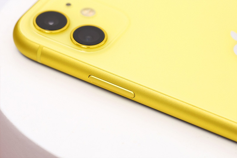 Apple iphone 11 64G Yellow