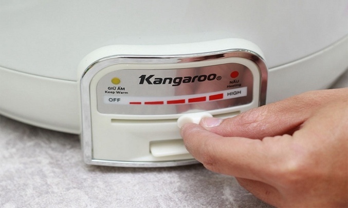 Nồi lẩu điện 3.5 Lít Kangaroo KG269/KG270