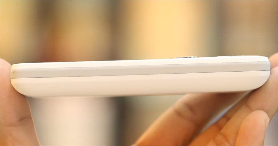Điện thoại Itel it5602 White