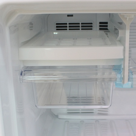 Tủ lạnh SHARP SJ-191E-SL - 180 Lít, 2 cánh, ngăn đá trên