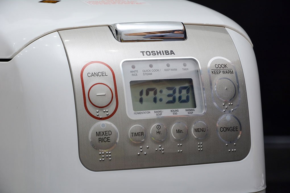 Nồi cơm điện tử 1,8 lít Toshiba RC-18MM