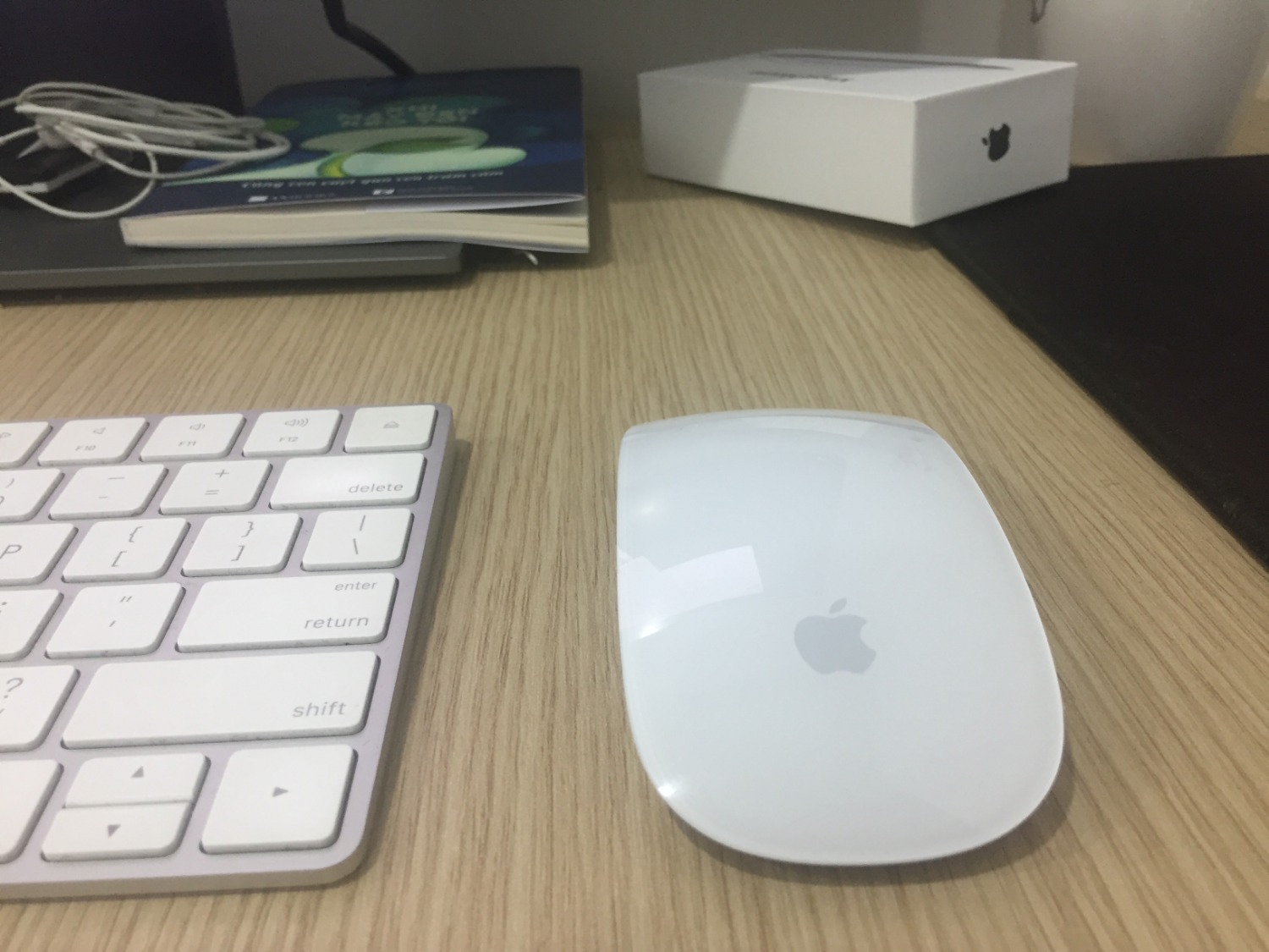 Apple Chuột không dây Magic Mouse 2