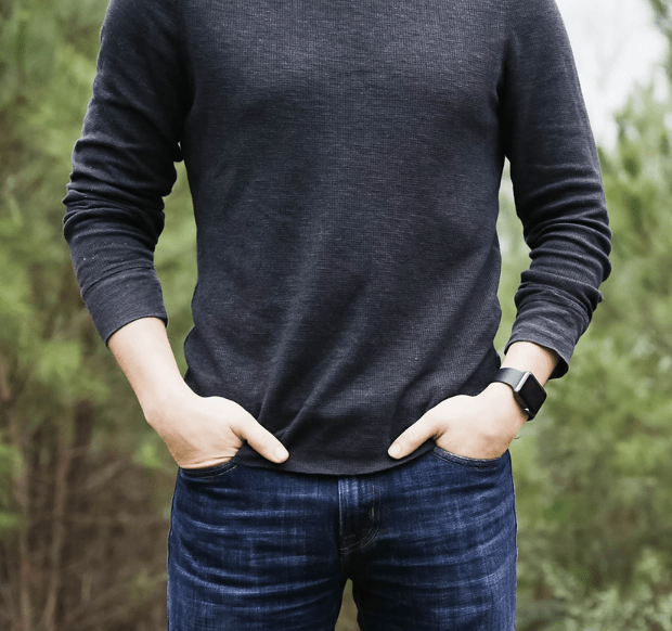 Apple Watch 3 38mm (4G) Viền Nhôm Xám - Dây cao su Đen Chính hãng (MTGP2VN/A)