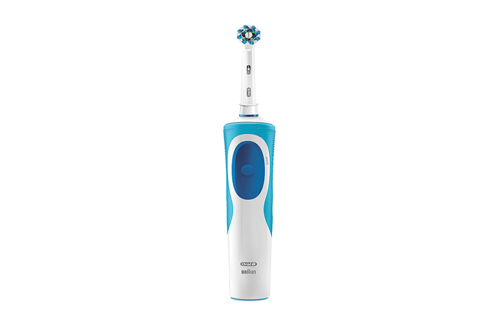 Bàn chải đánh răng Oral-B Vitality CrossAction D12.513