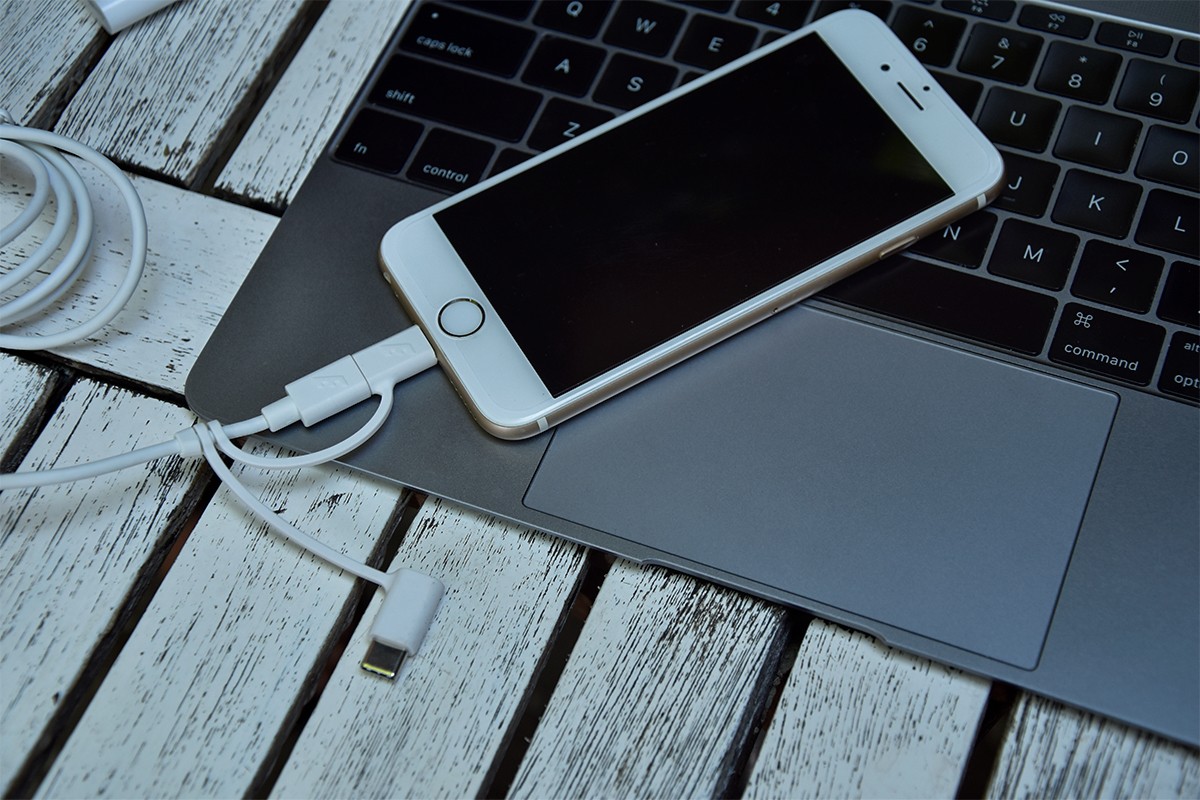 CÁP 3 IN 1 LIGHTNING-MICROUSB-USB TYPE-C 1M C11UBX3CF
