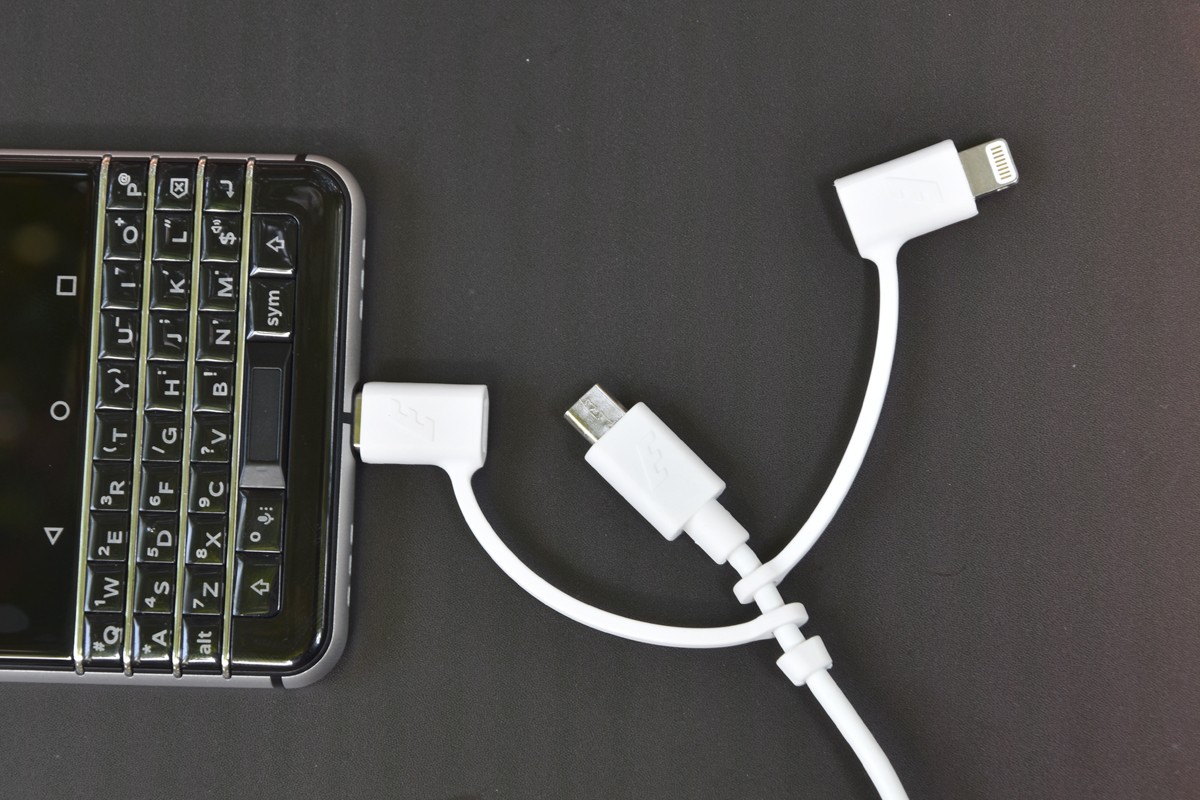 CÁP 3 IN 1 LIGHTNING-MICROUSB-USB TYPE-C 1M C11UBX3CF