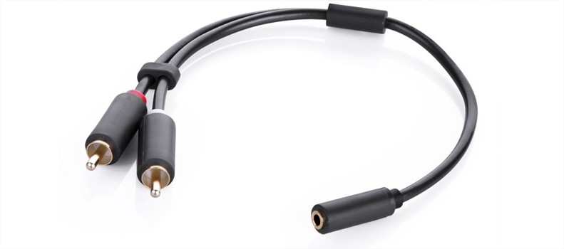 Cáp Audio 3.5mm âm ra 2 RCA dương dài 20cm Ugreen UG-10561 mạ vàng 24K cao cấp