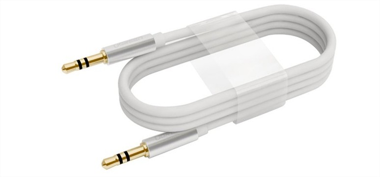 Cáp Audio 3.5mm dây tròn 1M Ugreen UG-10733 mạ vàng 24K