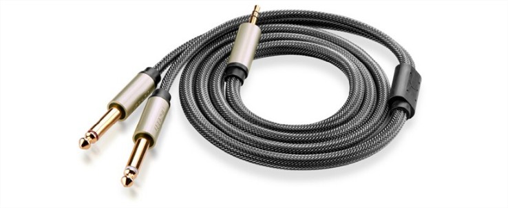 Cáp Audio 3,5mm to 2 đầu 6,5mm dài 8m Ugreen UG-10620 mạ vàng