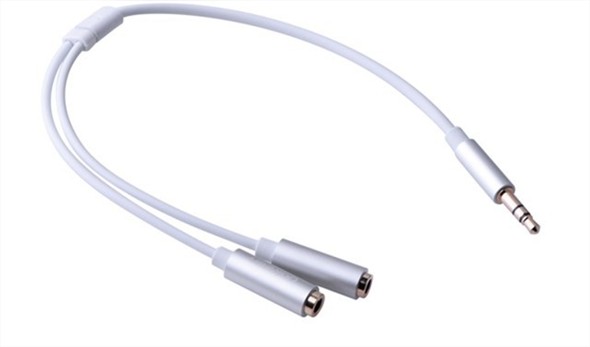 Cáp chia 2 cổng Audio 3,5mm dài 20cm Ugreen UG-10780 (trắng)