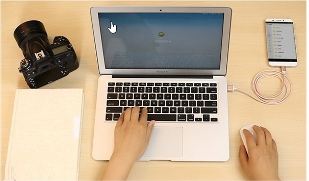 Cáp USB-C to USB 2.0 dài 2m màu Gold Ugreen 20862