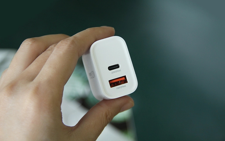Củ sạc nhanh REMAX QC 3.0+ PD 20W RP- U120