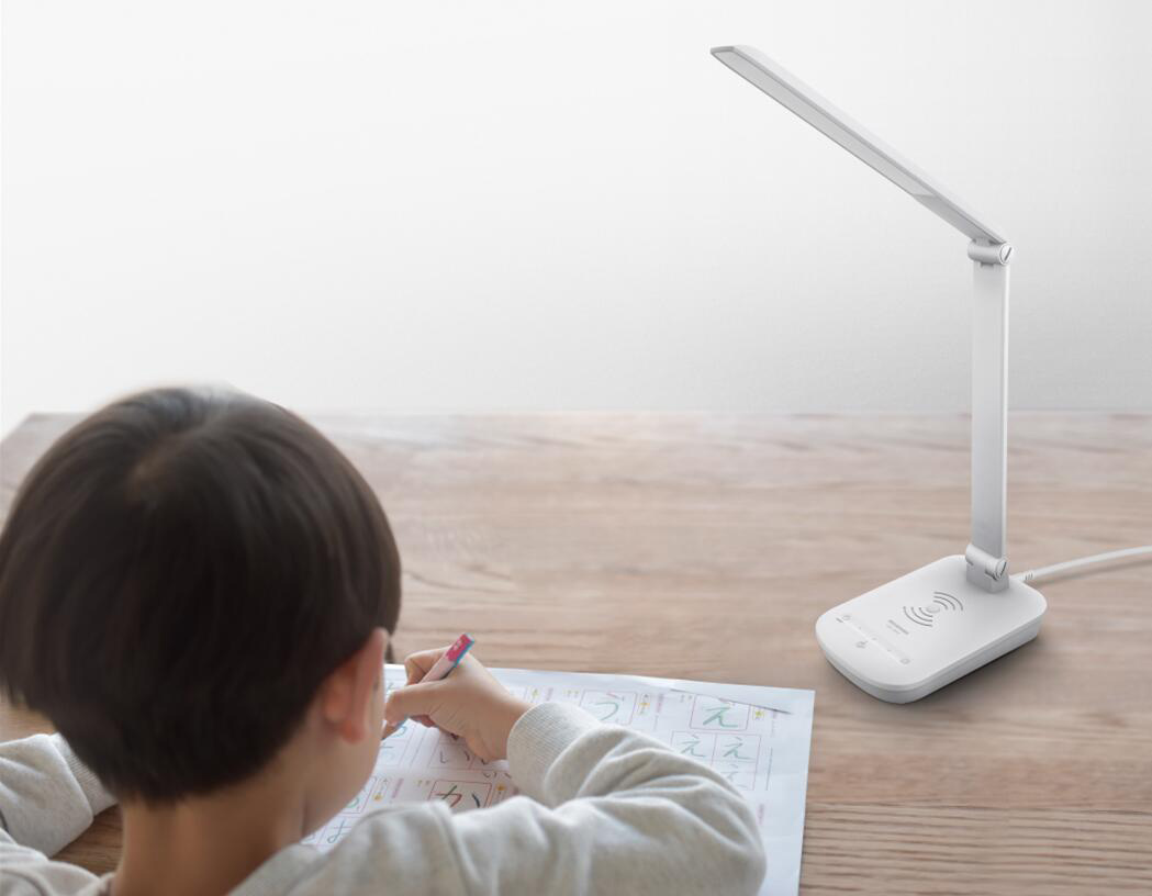 Đèn bàn chống cận Roler RL-D1111