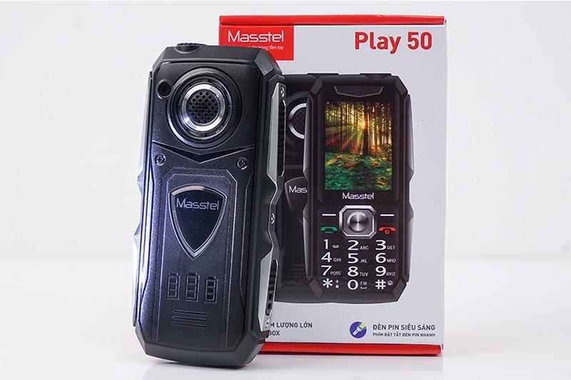 Điện thoại Masstel Play 50 Đen