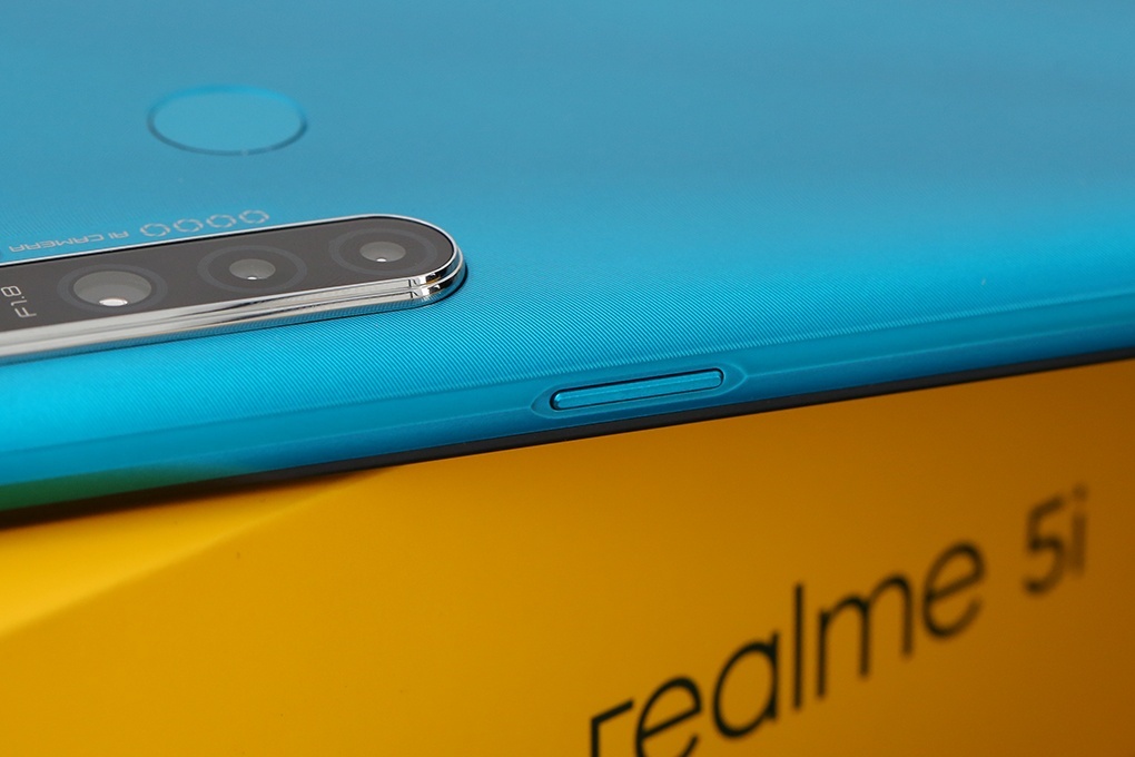 Điện Thoại Realme 5i (4+64Gb) - RMX2032 Xanh nước biển