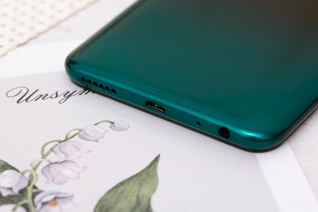 Điện thoại Vivo 2015-Y1s (2+32GB) Đen Xanh