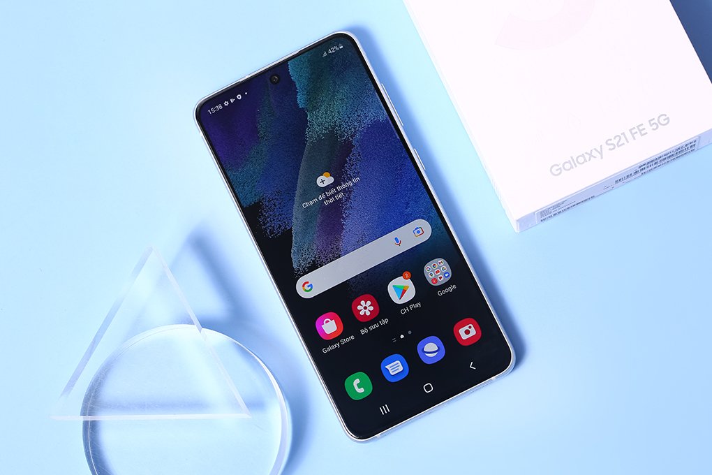 Điện thoại Samsung Galaxy S21 FE 5G (8+256G) G990E Trắng Flora