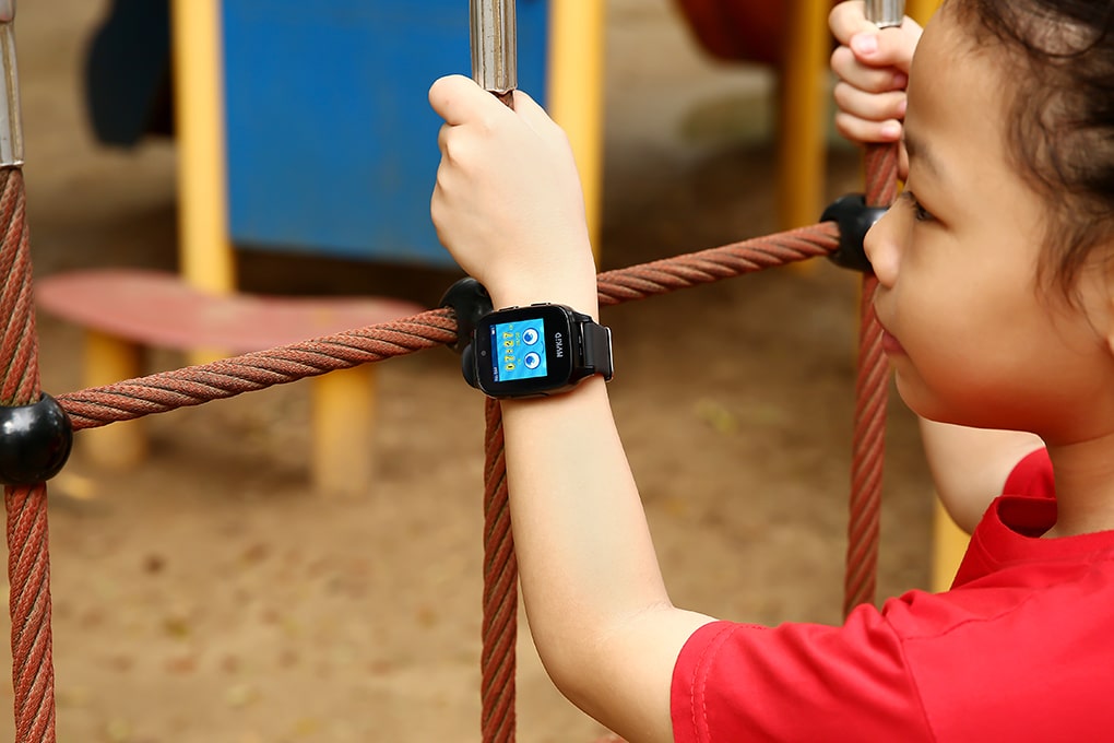 Đồng hồ thông minh trẻ em Viettel MyKid_B1_D (Màu đen)