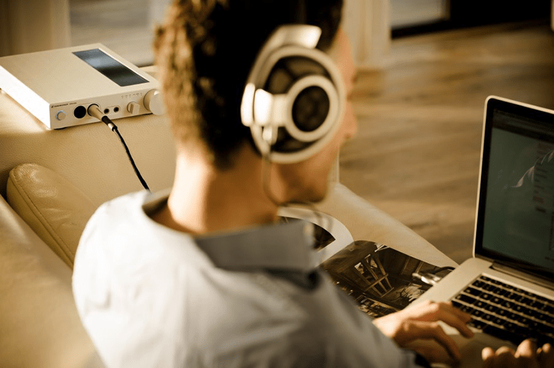 Headphone Amplifier SENNHEISER HDVD800