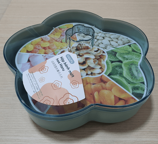 Hộp bánh mứt hoa Haru 8935275211276