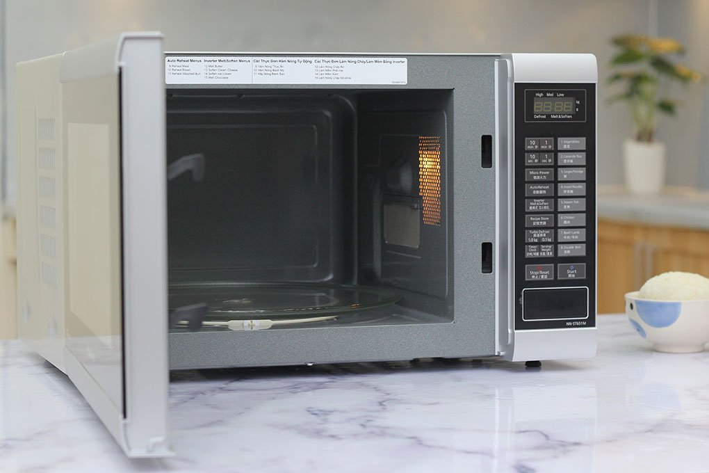 Lò vi sóng inverter Panasonic NN-ST651M 32L