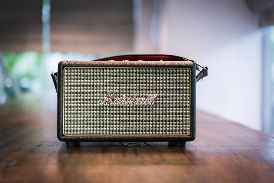 Loa di động bluetooth Marshall Kilburn