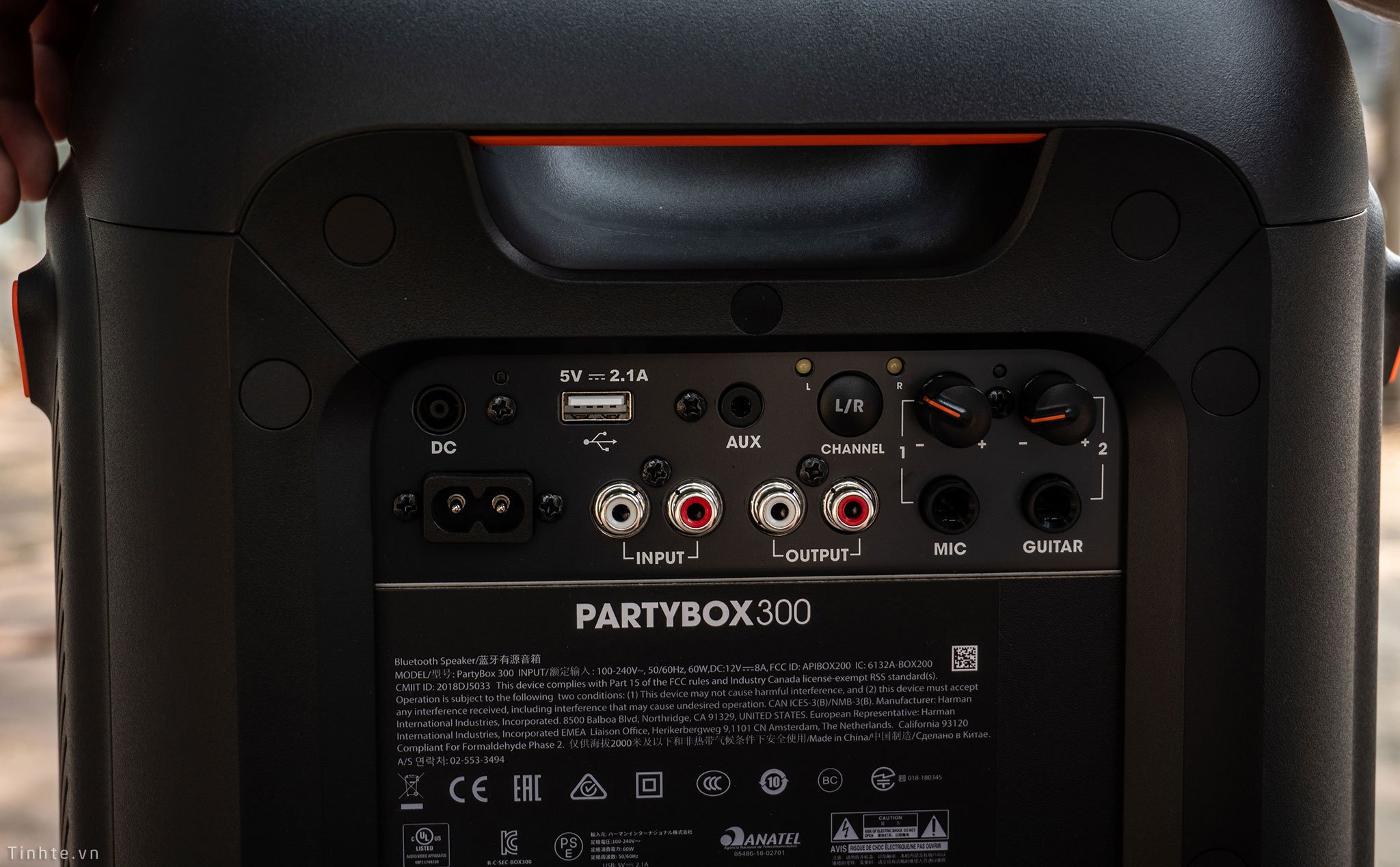 Loa JBL Partybox 300