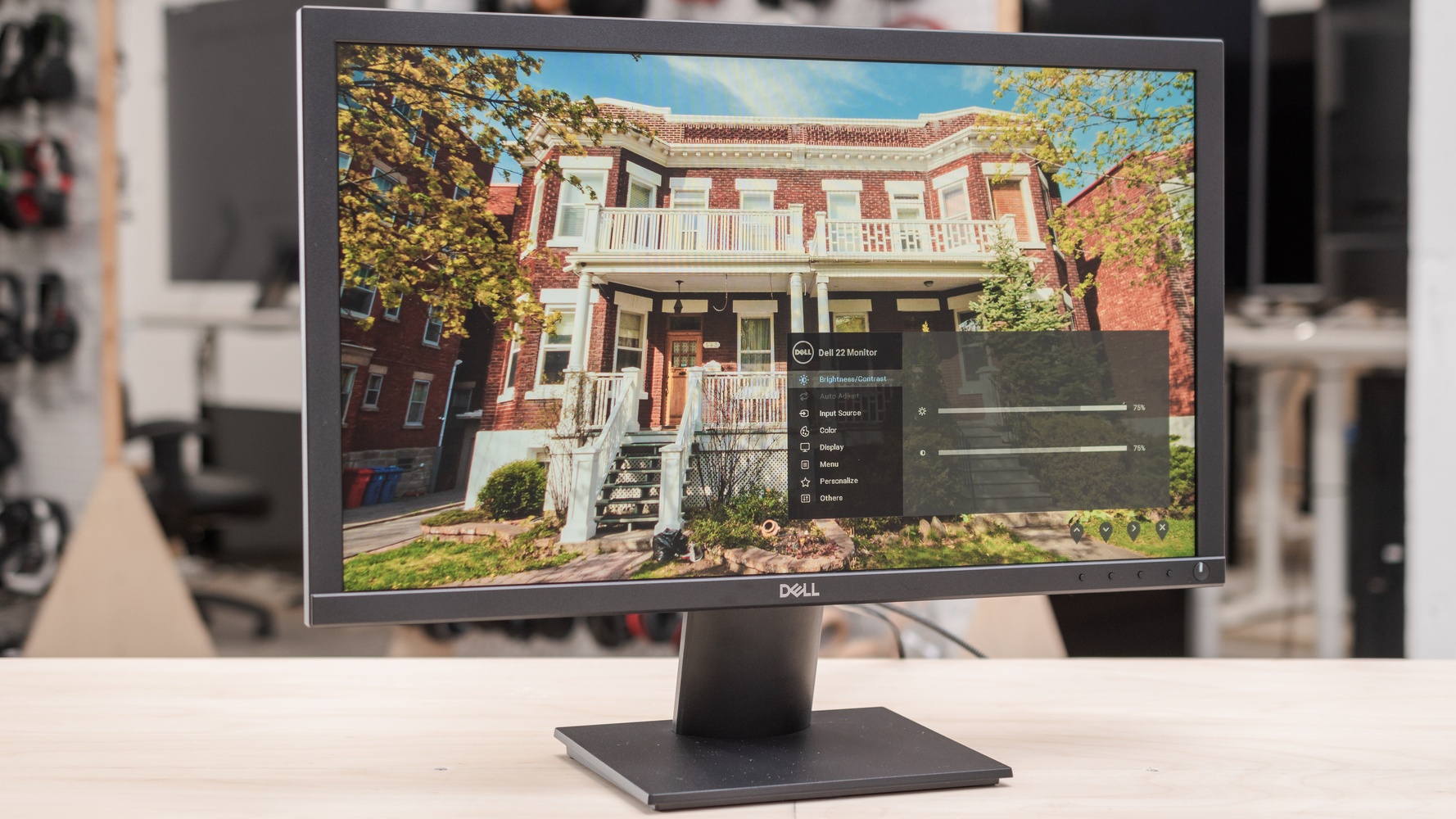 Màn hình Dell E2220H (21.5 inch/FHD/TN/60Hz/5ms/250 nits/VGA+DP)