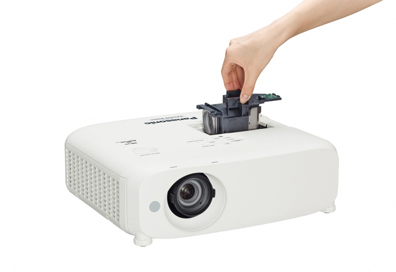 Máy chiếu Panasonic High Brightness PT-VX600