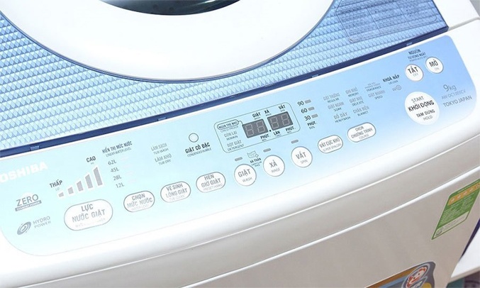 Máy giặt 9 Kg Toshiba DC1000CV(WM), lồng đứng, Inverter, xám bạc