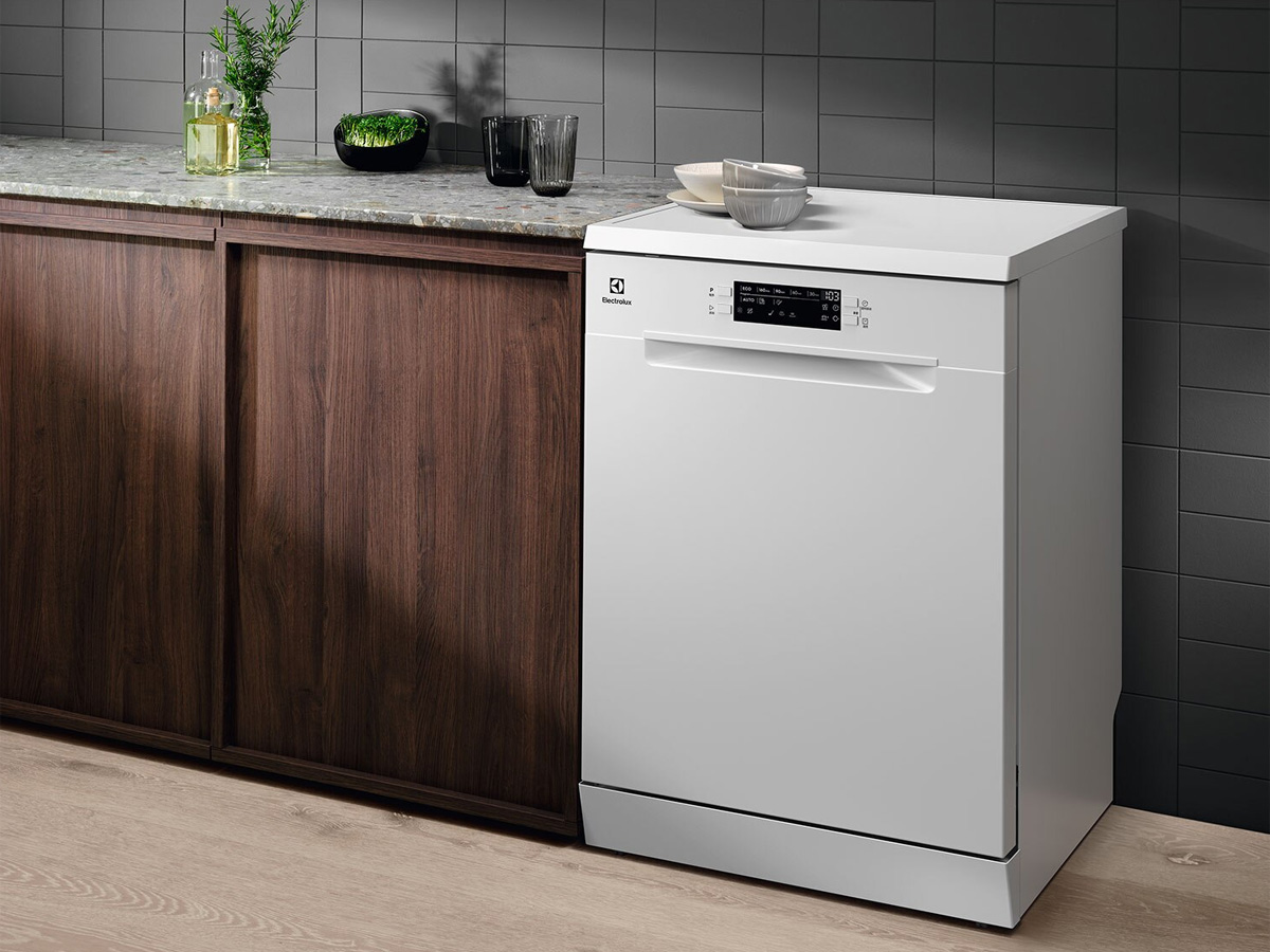 Máy rửa bát độc lập 13 bộ Electrolux ESA47200SW-Poland
