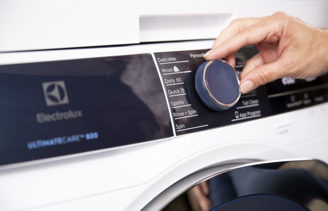 Máy sấy Heat Pump Electrolux 9Kg EDH903BEWA