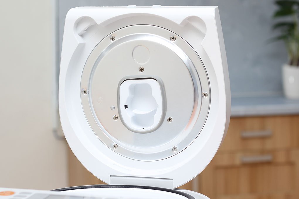 Nồi cơm điên từ Electrolux 1.2L ERC6503W