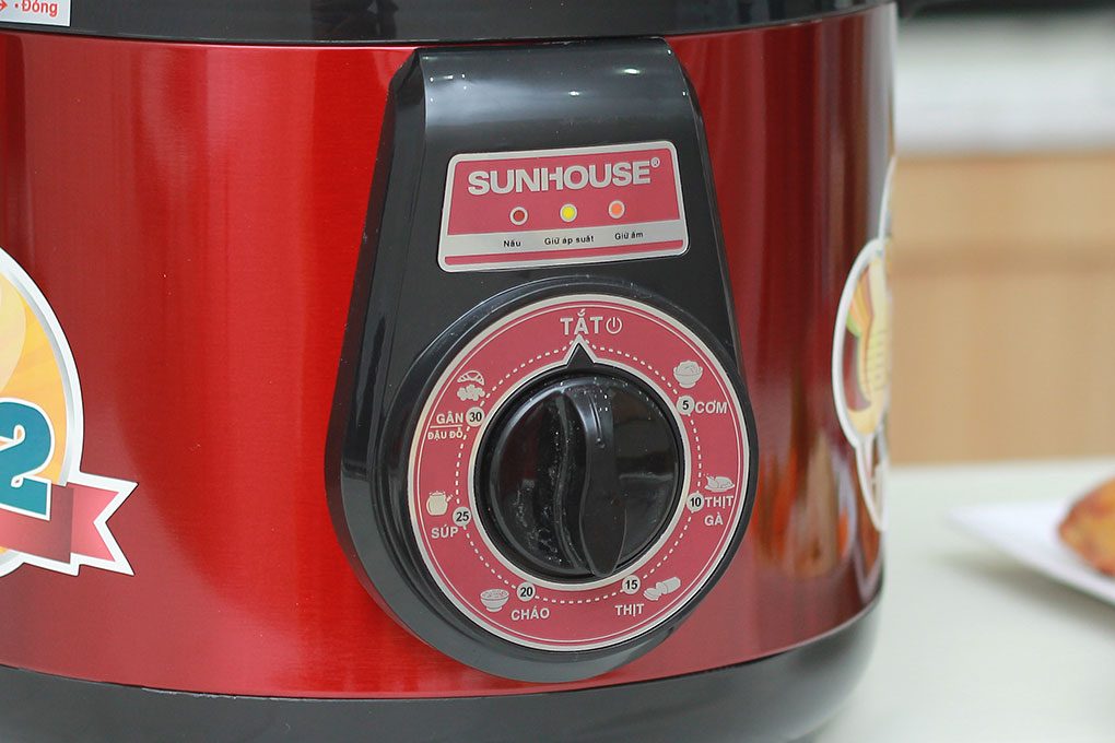 Nồi áp suất điện 5L Sunhouse SHD1552