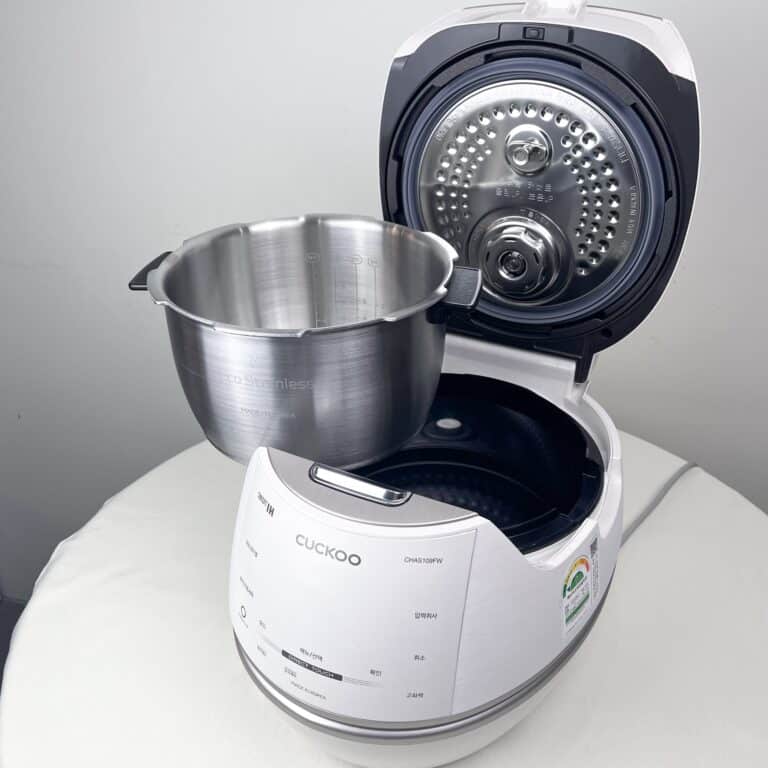 Nồi cơm điện cao tần lòng nồi inox 1,8L Cuckoo CRP-CHAS109FW-Korea