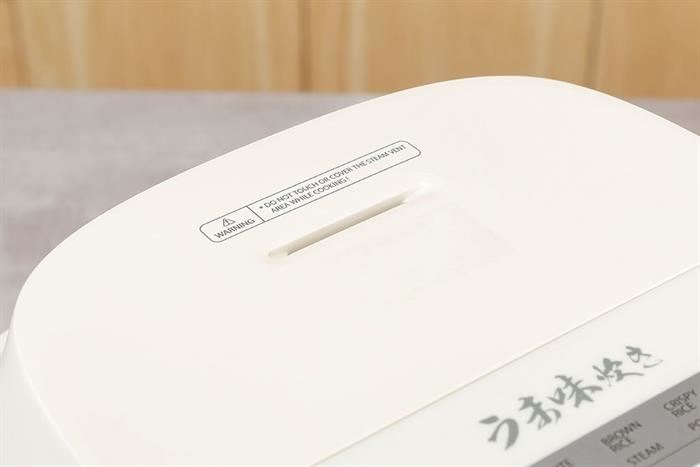 Nồi cơm điện tử 1,8L Toshiba RC-18DR5UVN(W)