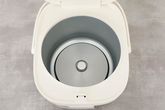 Nồi cơm điện tử 1,8L Toshiba RC-18DR5UVN(W)