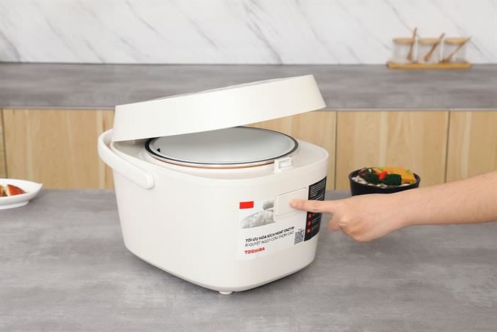 Nồi cơm điện tử 1,8L Toshiba RC-18DR5UVN(W)