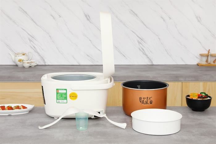 Nồi cơm điện tử 1,8L Toshiba RC-18DR5UVN(W)