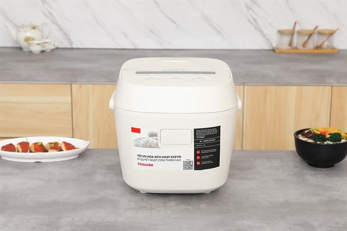 Nồi cơm điện tử 1,8L Toshiba RC-18DR5UVN(W)