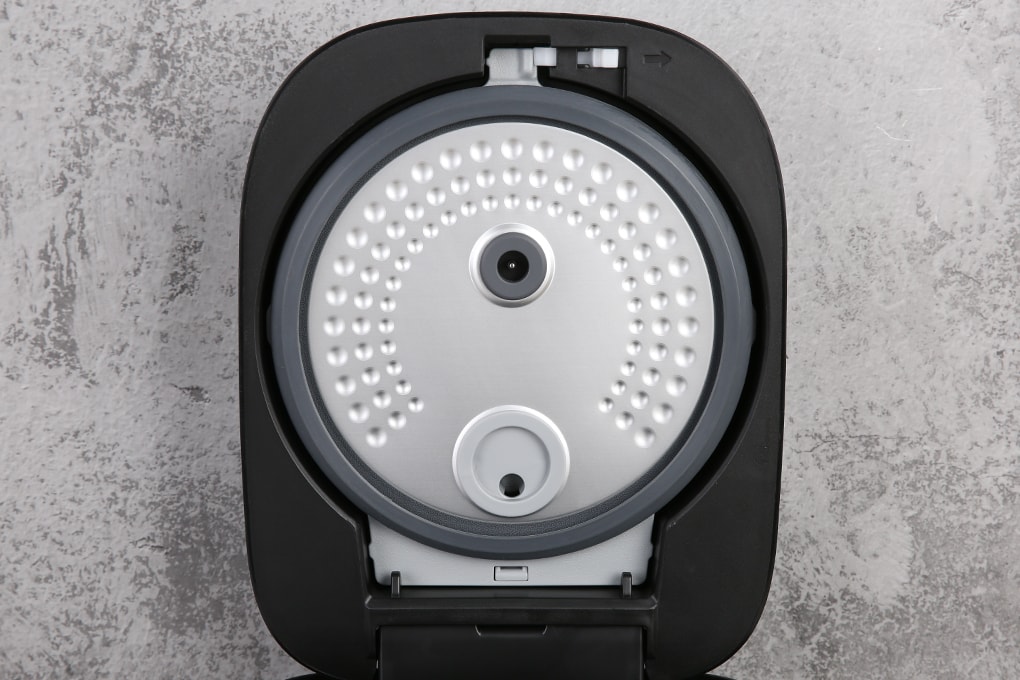 Nồi cơm điện tử cao tần 1.8L Toshiba RC-18IX1PV