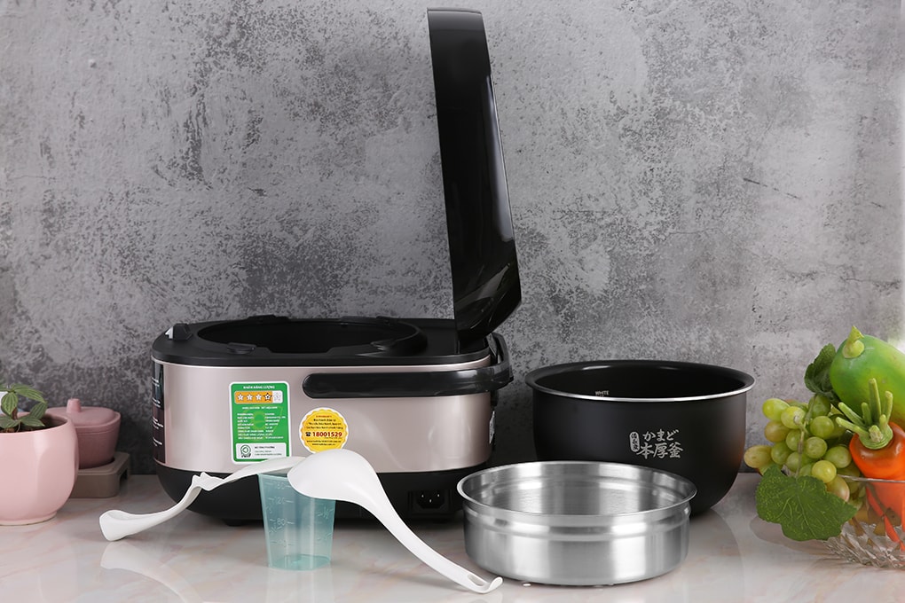 Nồi cơm điện tử cao tần 1.8L Toshiba RC-18IX1PV