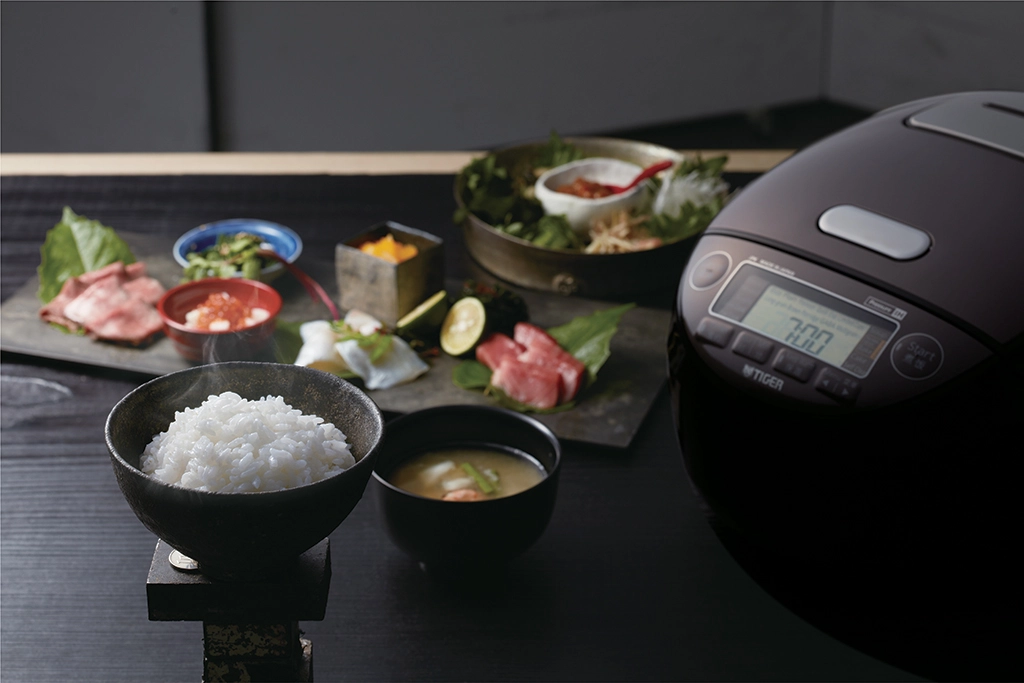 Nồi cơm điện tử cao tần áp suất 1,8L Tiger JPK - W18W-Japan