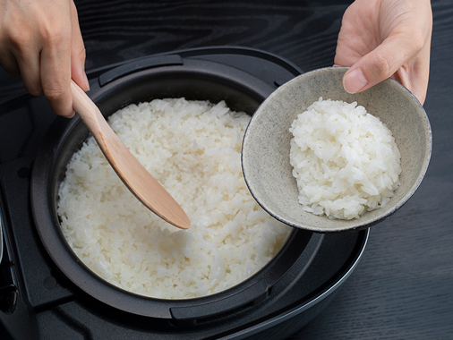 Nồi cơm điện tử cao tần áp suất 1,8LTiger JPC - W18W-Japan