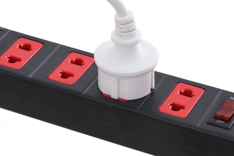 Ổ cắm điện Pisen KY-33(EP) ( 3xAC , 3xUSB )