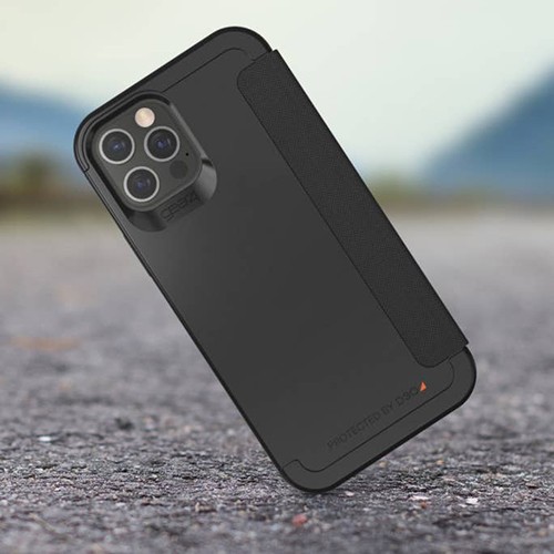 Ốp lưng GEAR4 D3O Wembley Flip - iPhone 12/12 Pro