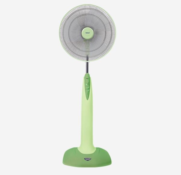 Quạt đứng có điều khiển Hatari HF-P18R1