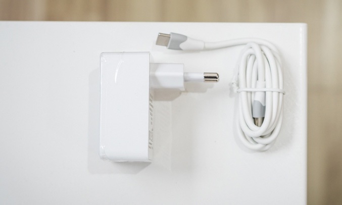 Sạc Energizer 30W PD18W 1USB-C/1USB, kèm cáp USB-C2 màu trắng - AC11PFEUUCC3 (New)