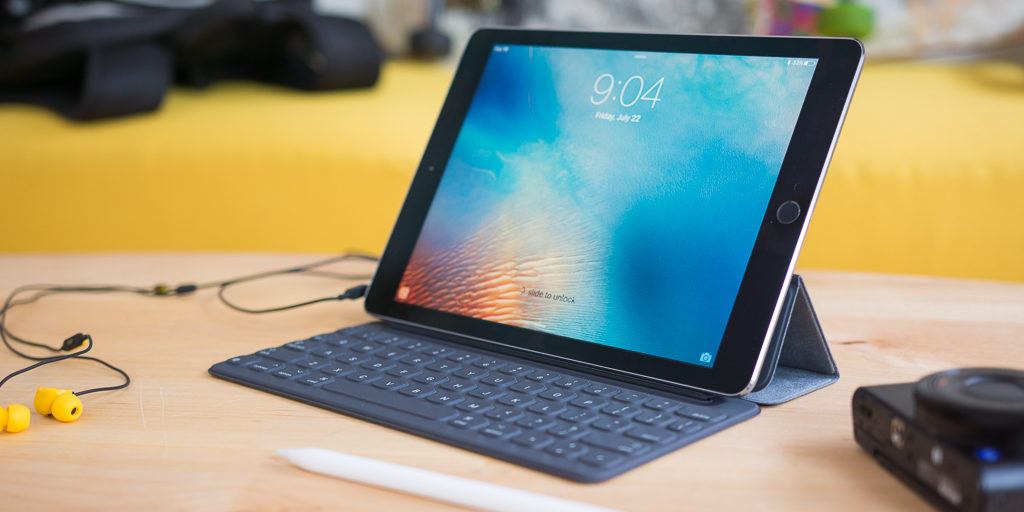 Smart Keyboard for 10.5-inch iPad Pro - US English